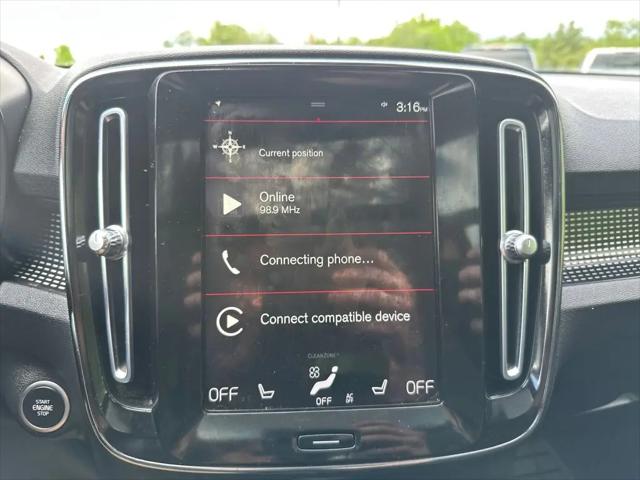 2021 Volvo XC40 T5 R-Design