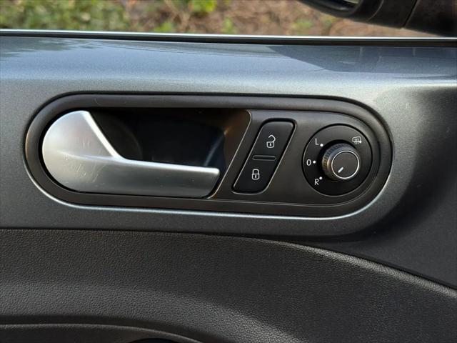 2018 Volkswagen Beetle 2.0T S