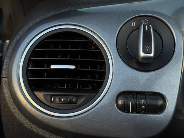 2018 Volkswagen Beetle 2.0T S