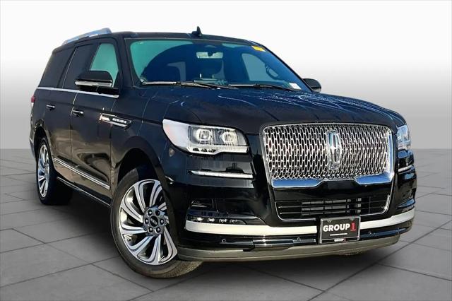 2023 Lincoln Navigator Standard