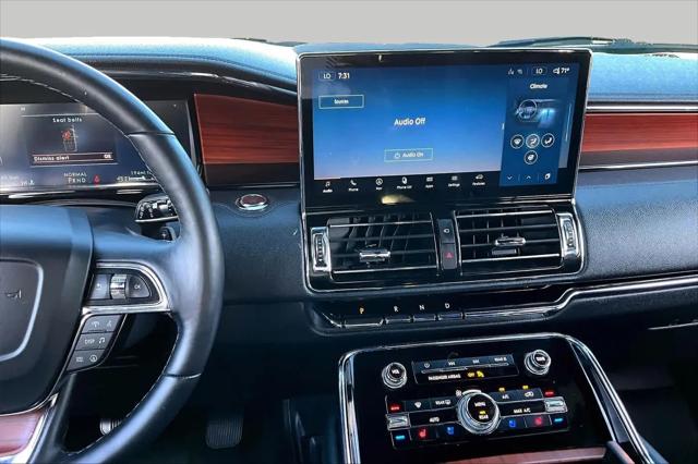 2023 Lincoln Navigator Standard