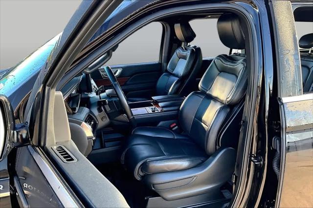 2023 Lincoln Navigator Standard