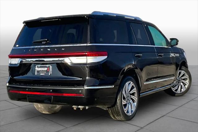 2023 Lincoln Navigator Standard