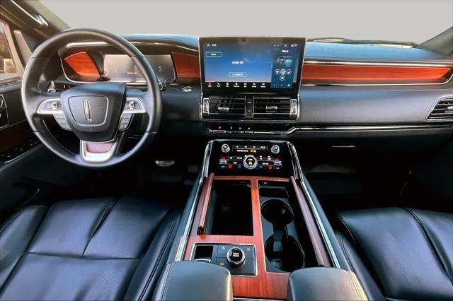 2023 Lincoln Navigator Standard