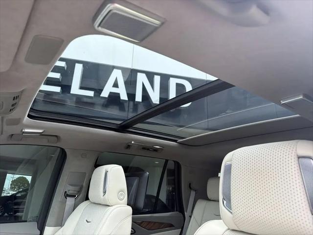 2023 Cadillac Escalade 4WD Premium Luxury Platinum