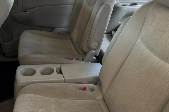 2015 Nissan Quest SV