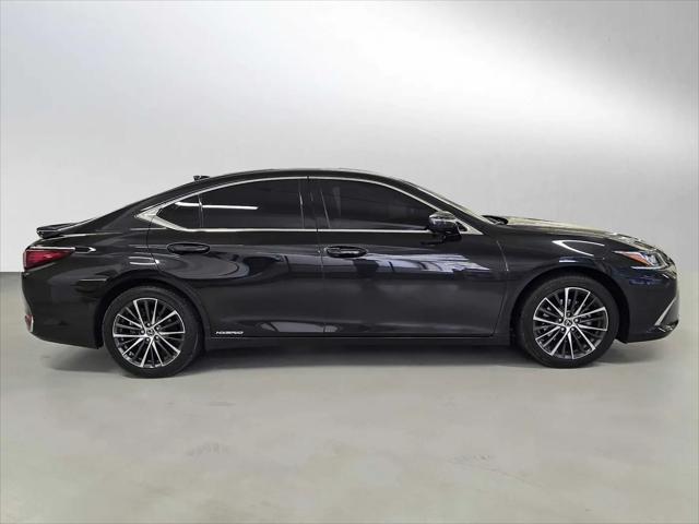 2022 Lexus ES 300h ES 300h
