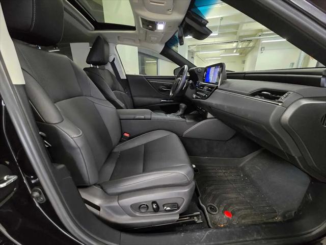 2022 Lexus ES 300h ES 300h