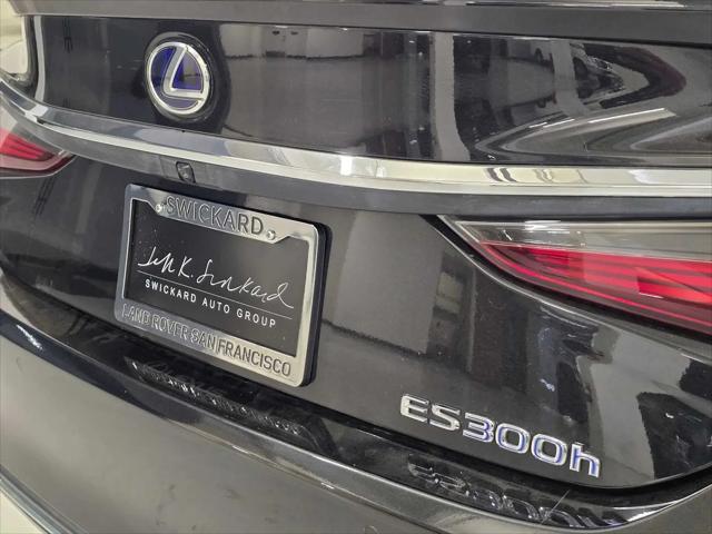 2022 Lexus ES 300h ES 300h