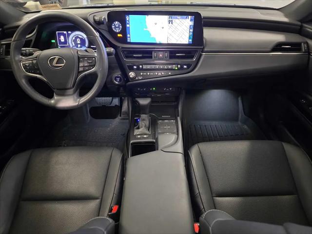 2022 Lexus ES 300h ES 300h