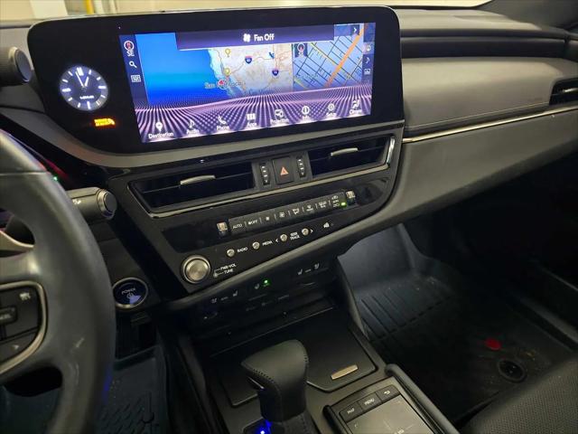 2022 Lexus ES 300h ES 300h