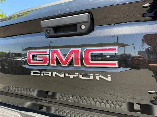 2026 GMC Canyon AT4, 4WD