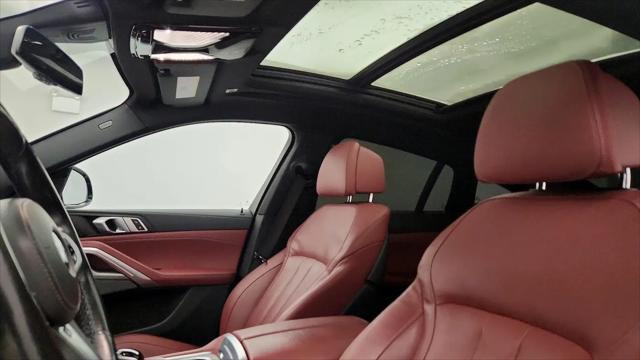 2022 BMW X6 M50i