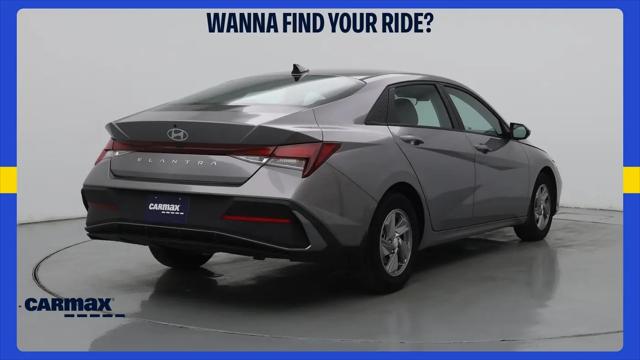2024 Hyundai Elantra SE