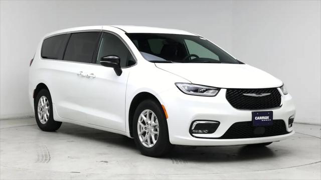2025 Chrysler Pacifica Select for sale in Lynnwood, WA