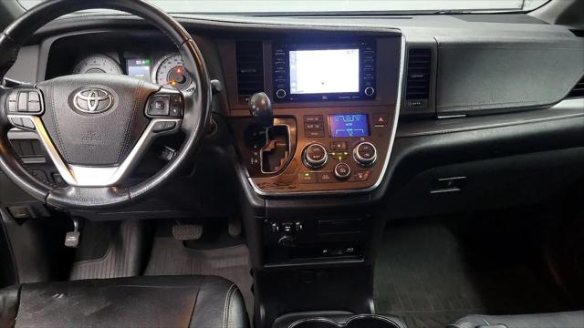 2019 Toyota Sienna SE Premium