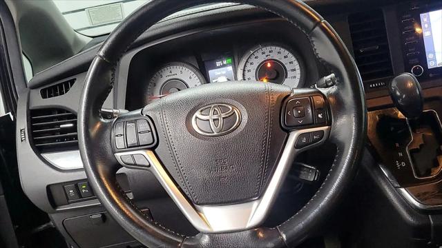 2019 Toyota Sienna SE Premium