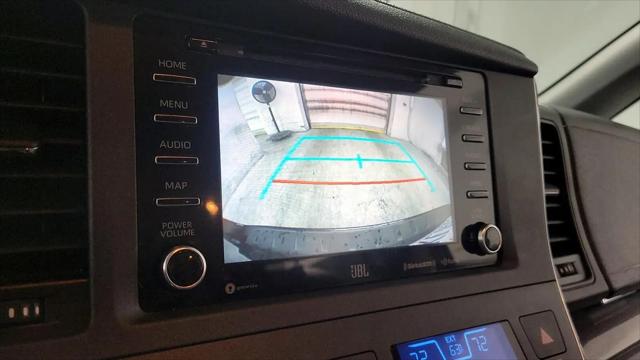 2019 Toyota Sienna SE Premium