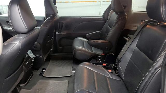 2019 Toyota Sienna SE Premium