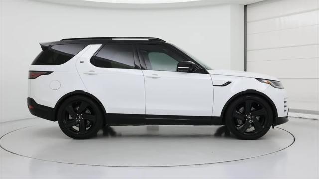 2024 Land Rover Discovery P300 Dynamic SE