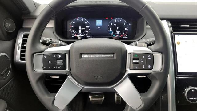 2024 Land Rover Discovery P300 Dynamic SE