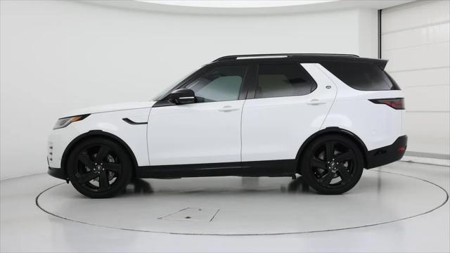 2024 Land Rover Discovery P300 Dynamic SE