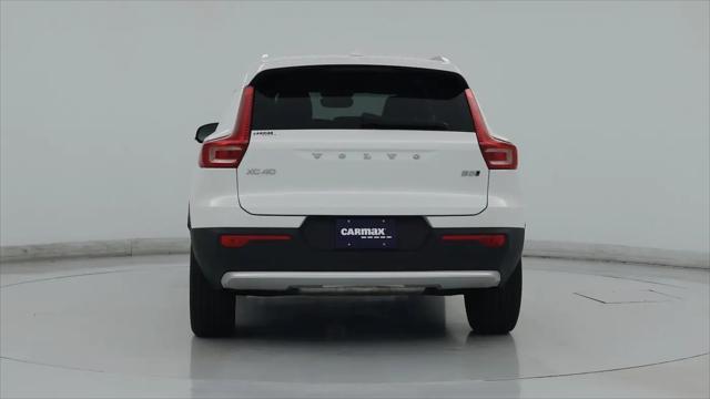2023 Volvo XC40 B5 Plus Bright Theme