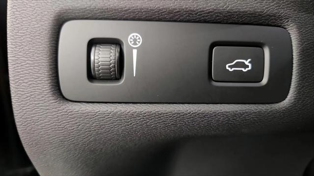 2022 Volvo XC60 B6 Inscription