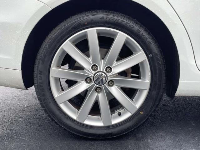 2014 Volkswagen Jetta SportWagen 2.5L SE
