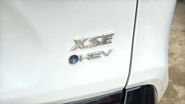 2025 Toyota RAV4 Hybrid XSE