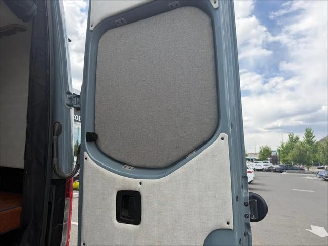 2023 Mercedes-Benz Sprinter 2500 Standard Roof 4-Cyl Diesel HO