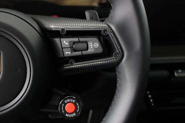2026 Porsche 911 Carrera 4 GTS Cabriolet