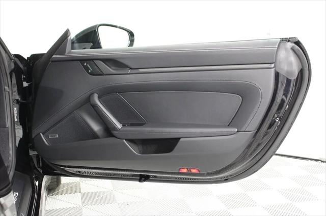 2026 Porsche 911 Carrera 4 GTS Cabriolet