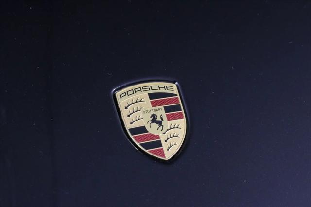 2026 Porsche 911 Carrera 4 GTS Cabriolet