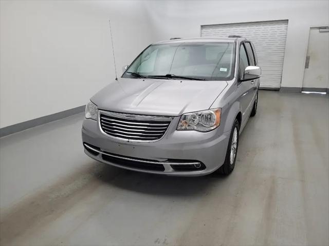 2015 Chrysler Town & Country Touring-L