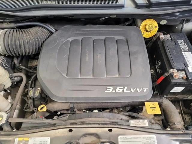 2015 Chrysler Town & Country Touring-L