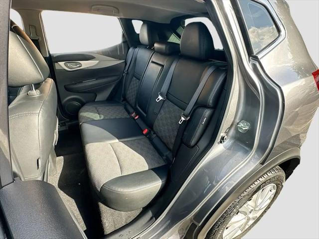 2020 Nissan Rogue Sport SV FWD Xtronic CVT
