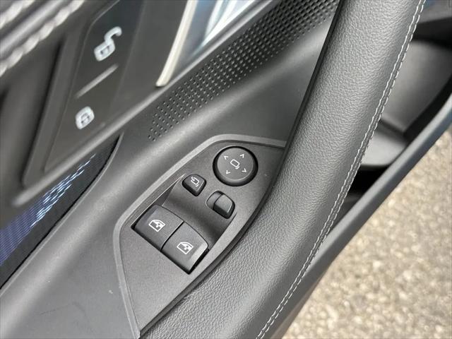 2026 BMW M240 i xDrive