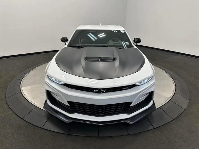 2023 Chevrolet Camaro RWD Coupe 1SS