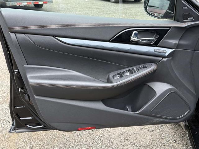 2021 Nissan Maxima SR Xtronic CVT