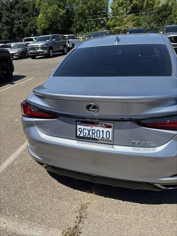 2023 Lexus ES 350 F SPORT Handling