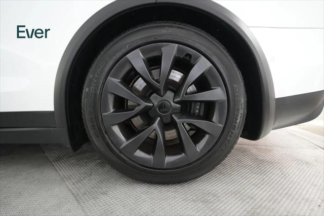 2023 Tesla Model X Standard Range