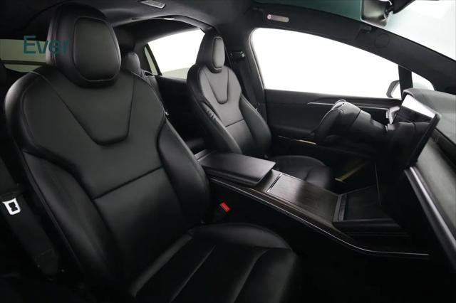 2023 Tesla Model X Standard Range