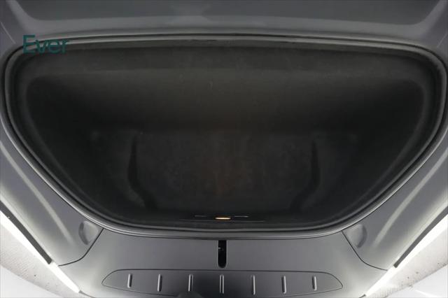 2023 Tesla Model X Standard Range