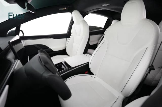 2023 Tesla Model X Plaid Tri Motor All-Wheel Drive