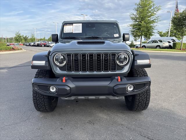 2024 Jeep Gladiator Sport