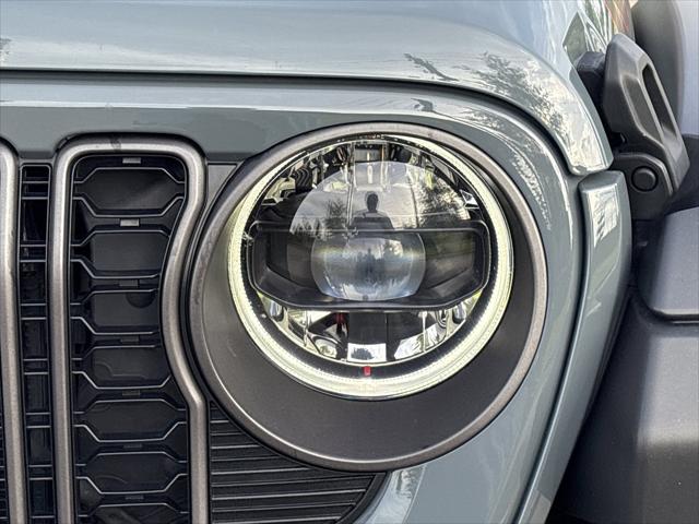 2024 Jeep Gladiator Sport