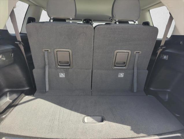 2022 Jeep Grand Cherokee L Laredo 4x2