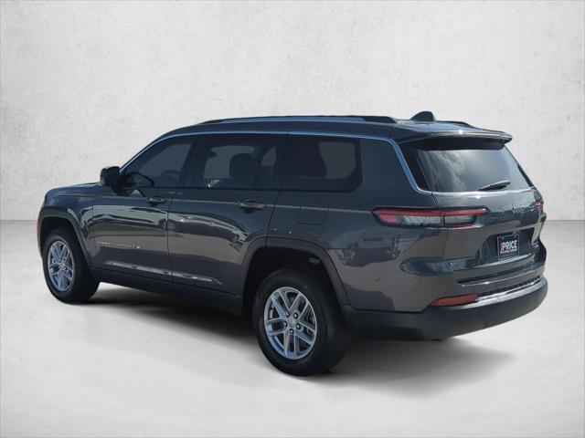 2022 Jeep Grand Cherokee L Laredo 4x2