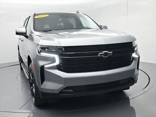 2023 Chevrolet Suburban 4WD RST